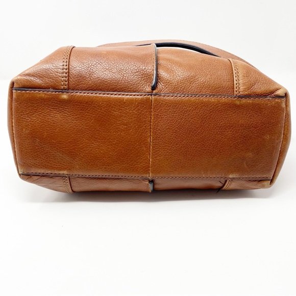 Fossil Leather Shoulder Bag - Picture 9 of 15